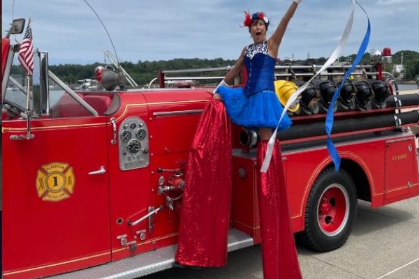 Stiltwalker Extrodinairre Cheryl